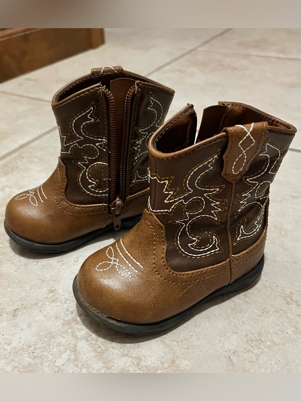 Toddler Brown Cowboy Boots Sz 4 with White Stitching - Wonder Nation